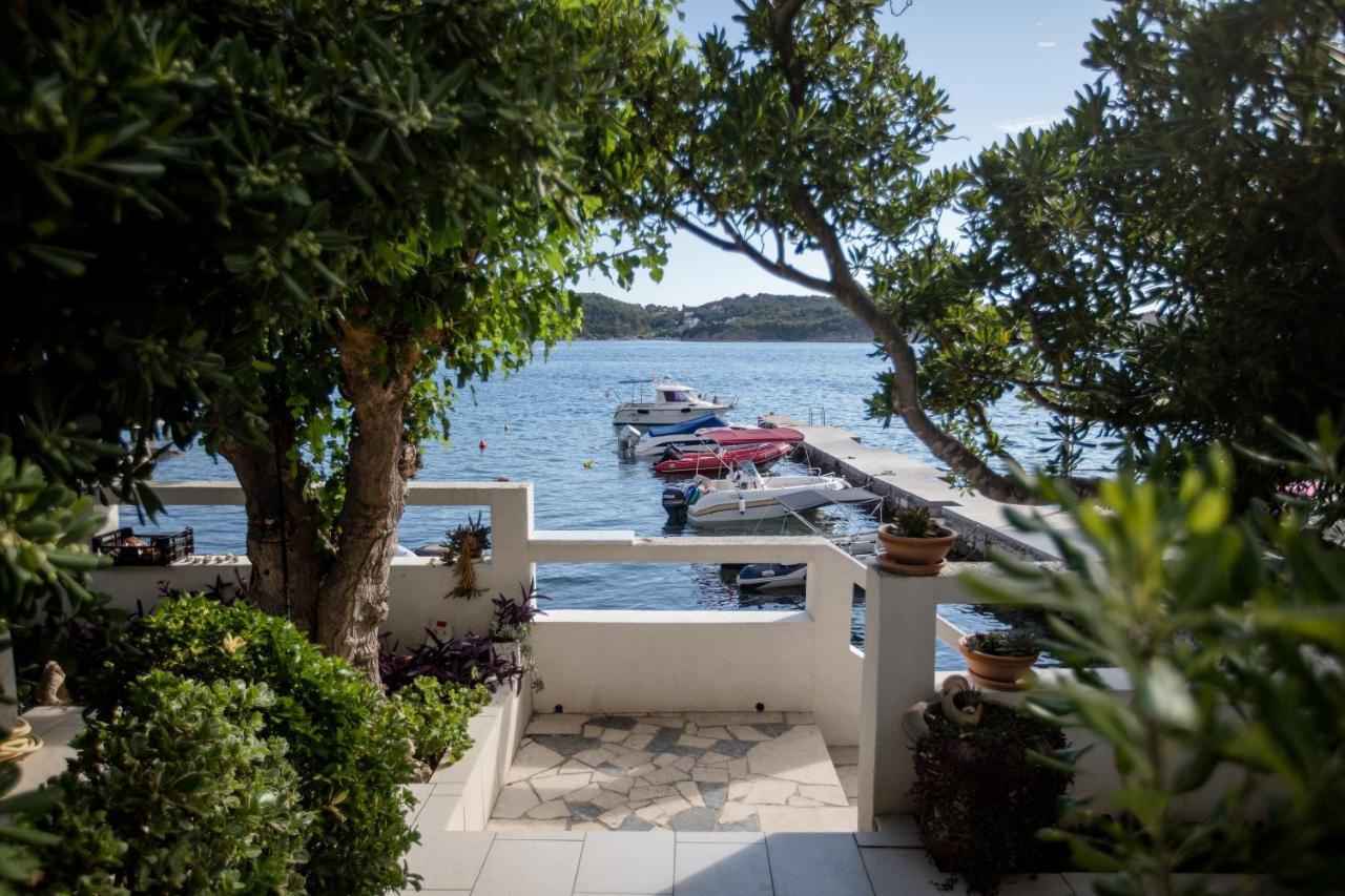 House Subic Διαμέρισμα Supetarska Draga Εξωτερικό φωτογραφία