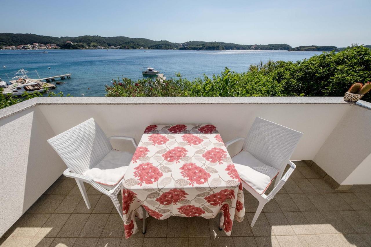 House Subic Διαμέρισμα Supetarska Draga Εξωτερικό φωτογραφία