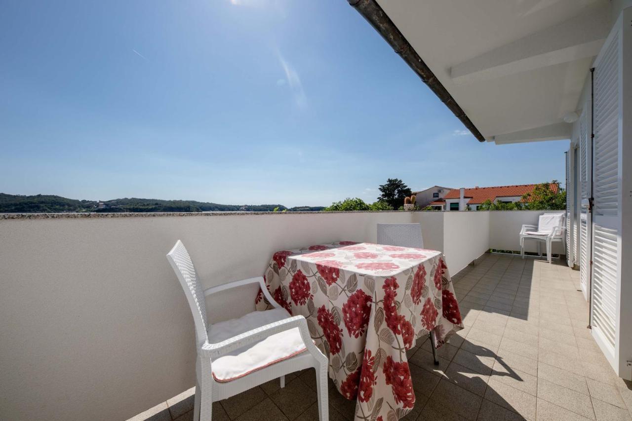 House Subic Διαμέρισμα Supetarska Draga Εξωτερικό φωτογραφία
